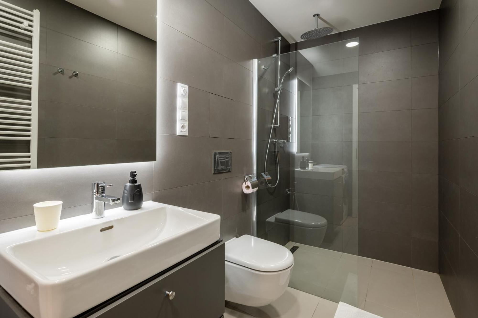 New-built Golden Luxury With Balcony Prague