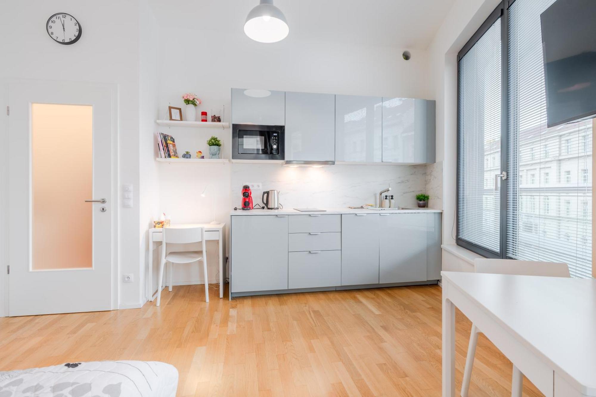 New-built Golden Luxury With Balcony *