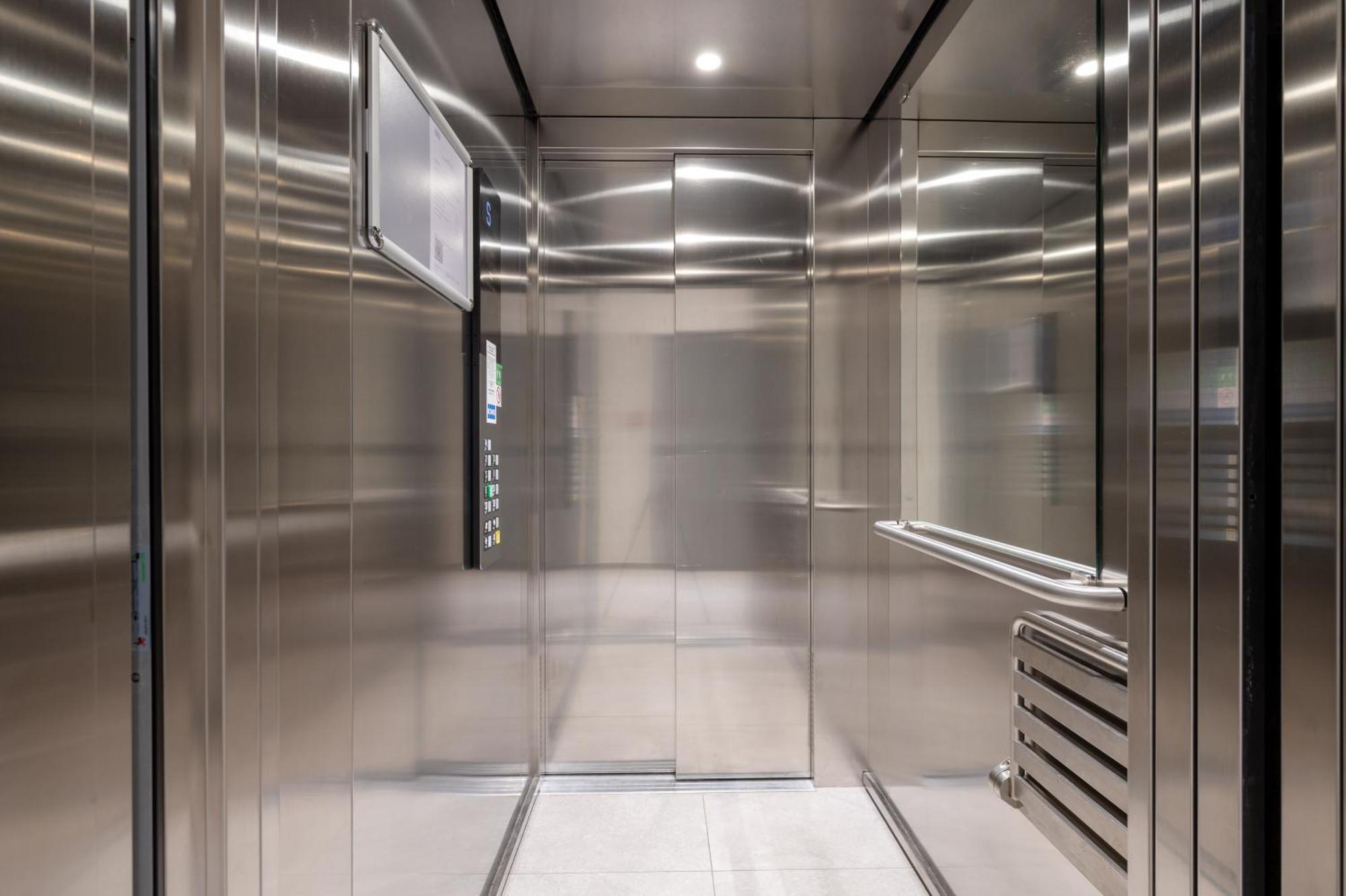 Appartement New-built Golden Luxury With Balcony *